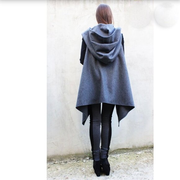 Fraktura Asymmetrical Wool Sleeveless Hooded Cloak Vest Coat Gray Size Medium - Picture 3 of 9